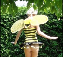 Flottes Bienchen verarscht&gefickt !!!
