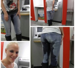 Jeans Piss vor Geldautomat in der Bank