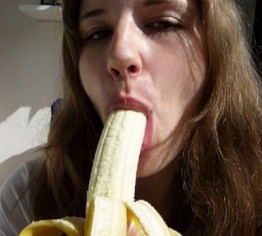 1. Deepthroatversuch mit Banane