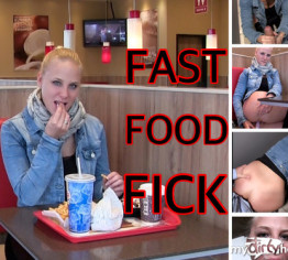 Fast Food Quickie - PUBLIC im Burger Laden