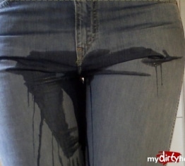 Jeans sieht nass auch gut aus.