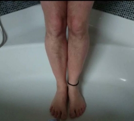 Urin und Sperma auf meinen Nackten Füße
