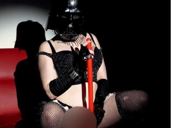 Linda "Darth Vader" Üppig