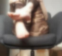 Geiler Fußfetisch in Army Leggings!