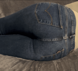Couch Geflüster - Entspannt in die Jeans gepisst