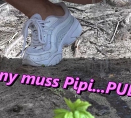 PUBLIC als Bunny verkleidet ABGEPISST! War das zu viel?!