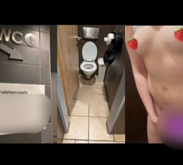 Ich schiebe mir auf dem WC einen Dildo in meine kleine Pussy während ich auf mein BURGER warte..