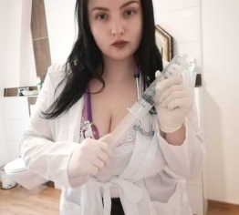 Sprechstunde bei Frau Dr. Lady Elisa