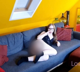 Dreiste Unterbrechung vor der Webcam!