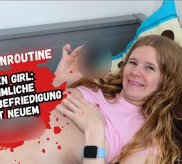 Teengirl fingert sich heimlich im Zimmer!