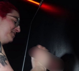 Riesenschwanz im Gloryhole